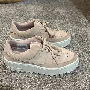 Nike Air Force 1